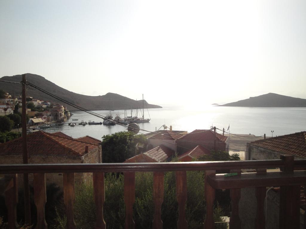 Villa Chrysodimi Chalki Town Chambre photo
