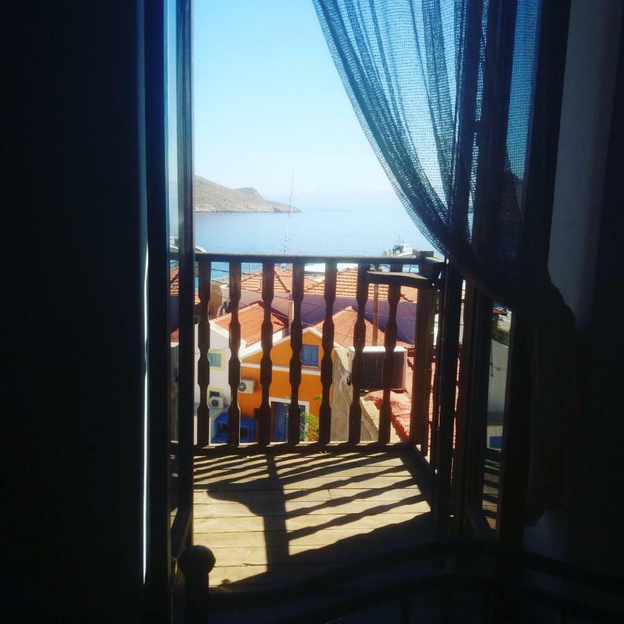 Villa Chrysodimi Chalki Town Extérieur photo