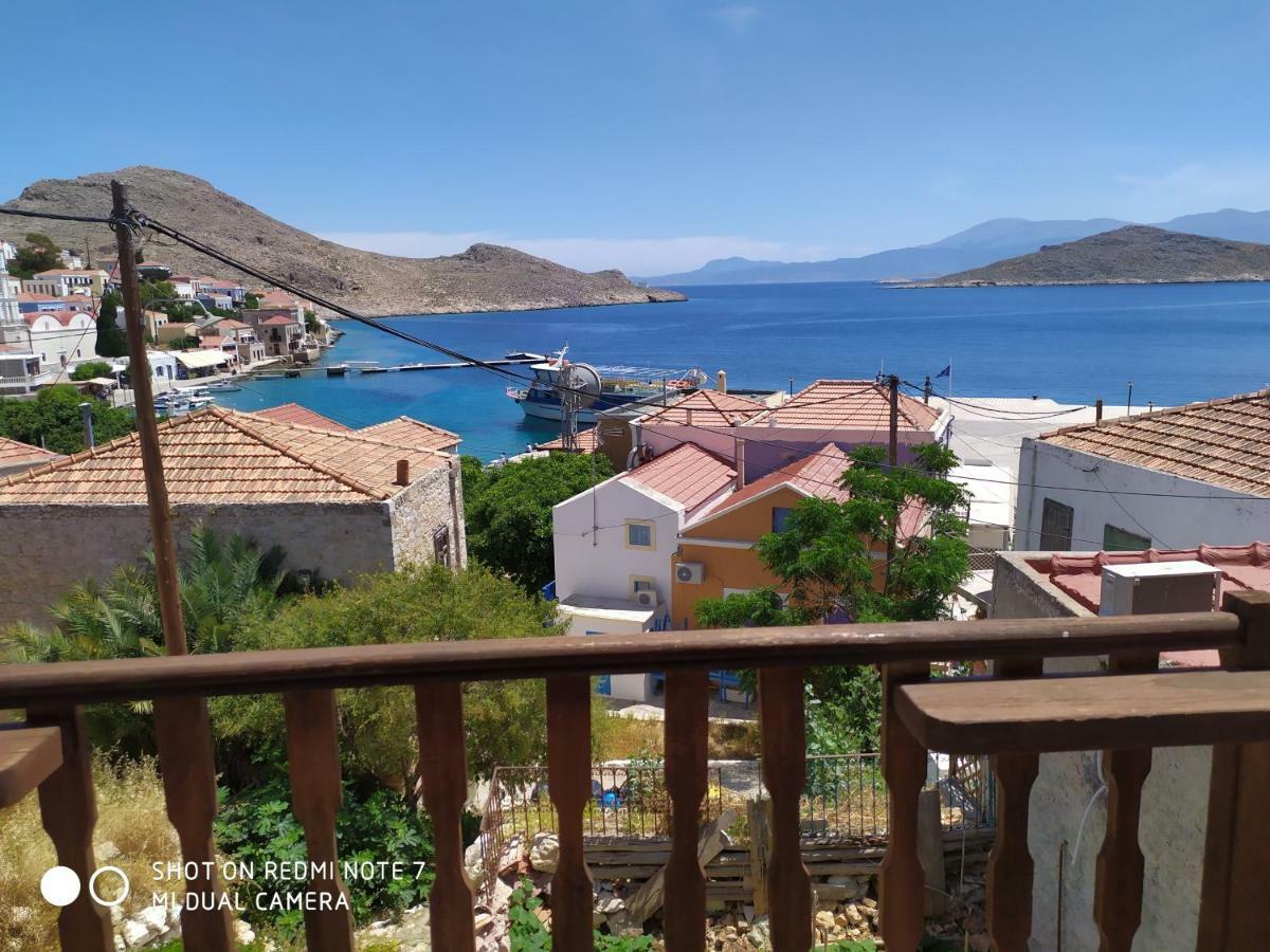 Villa Chrysodimi Chalki Town Extérieur photo