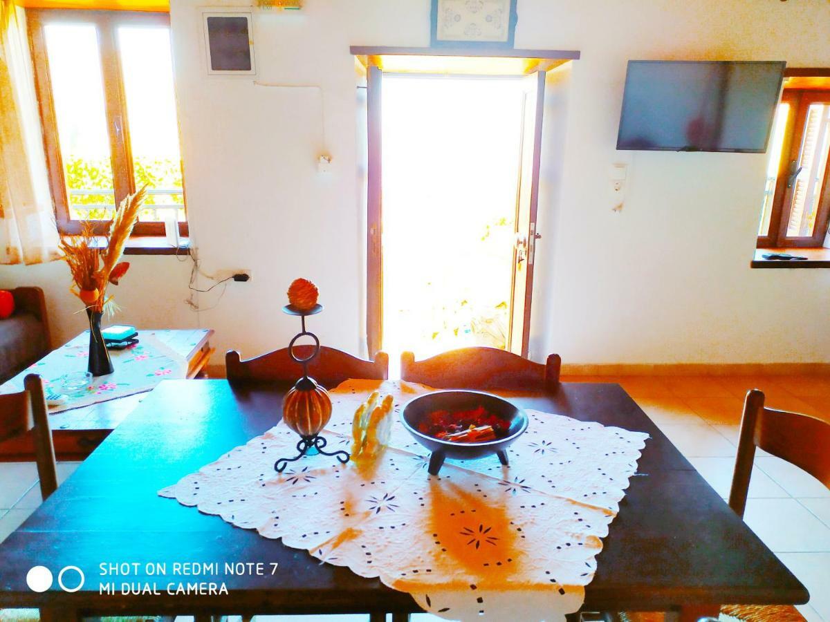 Villa Chrysodimi Chalki Town Extérieur photo